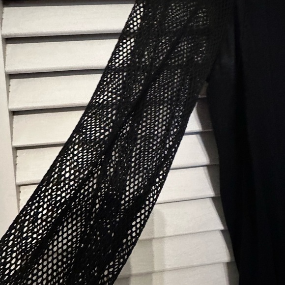 Women’s long sleeve button up blouse - medium - Picture 2 of 5